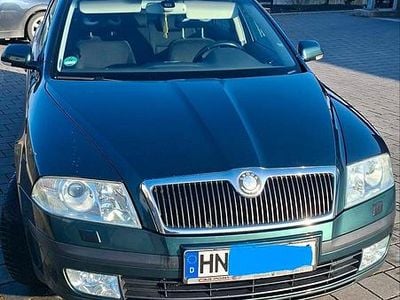 Grün Gebraucht 2006 Skoda Octavia Kombi | 1.000 € (Guter Preis)