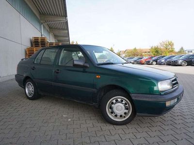 gebraucht VW Vento 1,8 66kW Pano SHZ NSW Radio