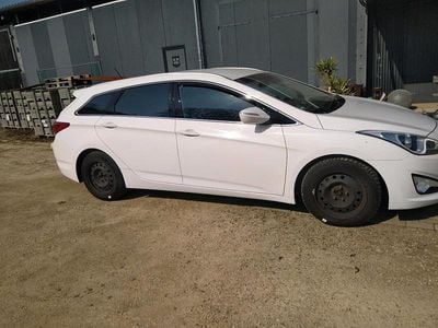 Gebraucht Hyundai i40 136 PS (100 kW) 2015 Weiß Kombi