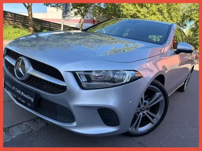 Gebraucht Mercedes A180 136 PS (100 kW) 2019 Silber Limousine