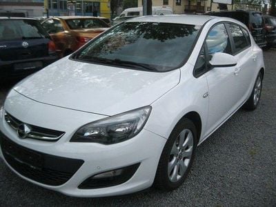 Usata Opel Astra Style 140 CV (102 kW) 2015 Bianco Berlina