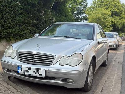 Mercedes C180