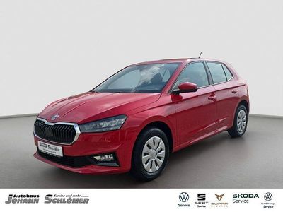 Neu Skoda Fabia Essence 80 PS (58 kW) 2025 Moonweiß perleffekt Kleinwagen
