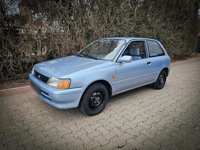 Gebraucht Toyota Starlet 75 PS (55 kW) 1995 Blau Kleinwagen