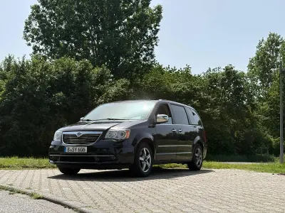 Gebraucht Lancia Voyager 177 PS (130 kW) 2013 Van / Kleinbus
