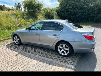 Gebraucht BMW 520 177 PS (130 kW) 2004 Silber Limousine
