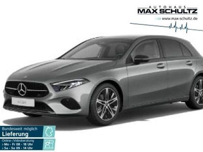 Gebraucht Mercedes A180 Night 136 PS (100 kW) 2026 Metalliclack mountaingrau Limousine