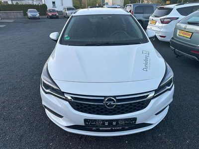 Usata Opel Astra Edition 125 CV (91 kW) 2019 Bianco Station wagon