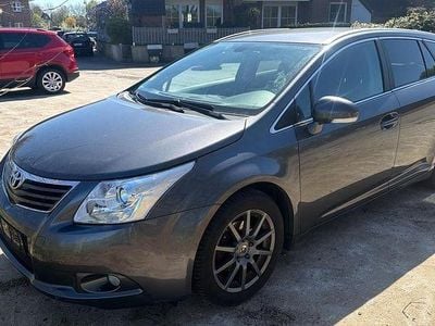 Gebraucht Toyota Avensis Executive 152 PS (111 kW) 2010 Grau Kombi