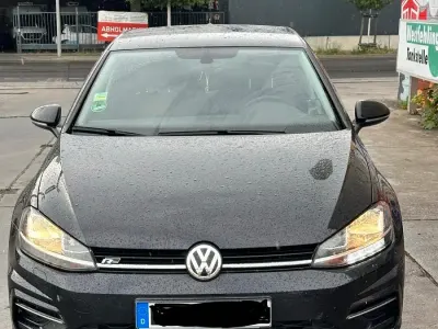 Gebraucht VW Golf VII R-line 110 PS (80 kW) 2017 Schwarz Kleinwagen