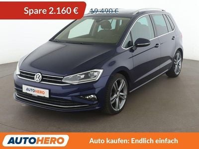 Blau Gebraucht 2019 VW Golf Sportsvan Highline Van / Kleinbus | 17.330 € (Fairer Preis)