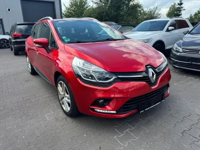 Gebraucht Renault Clio 90 PS (66 kW) 2018 Rot Kombi