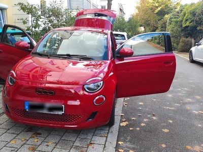 gebraucht Fiat 500e (RED) Limousine 42 kWh (RED) - erste Hand