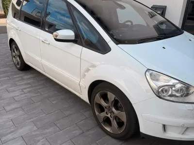 Gebraucht Ford S-MAX S 175 PS (128 kW) 2009 Weiß Van / Kleinbus