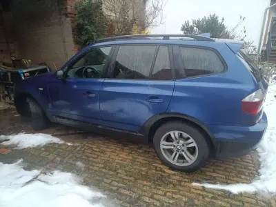 Gebraucht BMW X3 Lifestyle 177 PS (130 kW) 2008 Blau SUV