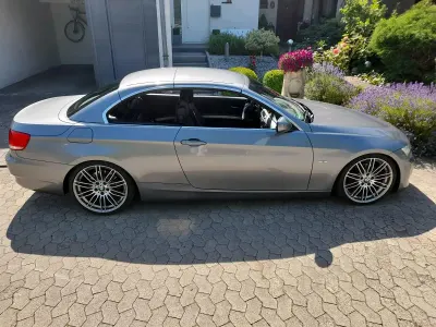 Gebraucht BMW 320 Cabriolet Comfort Edition 170 PS (125 kW) 2010 Silber Cabrio