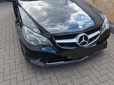 Second-hand Mercedes E200