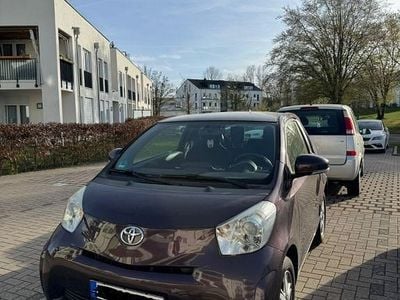 Gebraucht Toyota iQ 92 PS (67 kW) 2010 Violet Kleinwagen