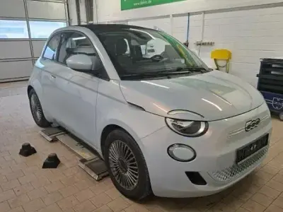 Gebraucht Fiat 500e Icon 86 kW (118 PS) 2022 Blau Cabrio