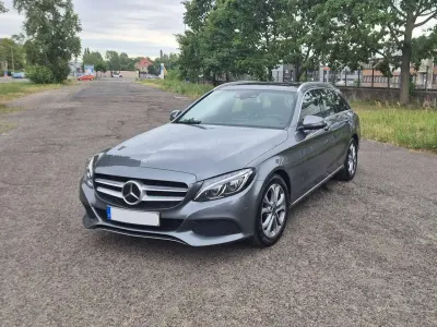 Gebraucht Mercedes C220 Avantgarde 170 PS (125 kW) 2017 Grau Kombi