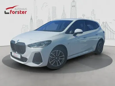 Gebraucht BMW 218 Active Tourer M Sport 150 PS (110 kW) 2023 Weiß Van / Kleinbus