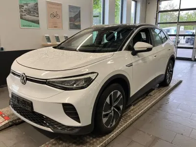 Gebraucht VW ID.4 Pro Performance 150 kW (204 PS) 2023 Weiß SUV