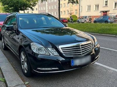 Mercedes E200