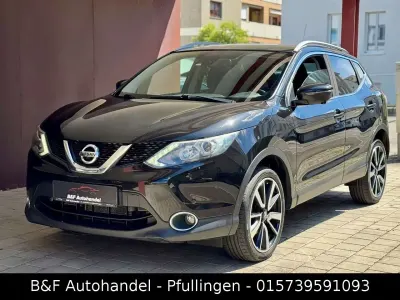 Gebraucht Nissan Qashqai Tekna 131 PS (96 kW) 2016 Schwarz SUV