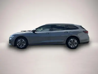 Gebraucht Skoda Superb Selection 150 PS (110 kW) 2025 Manufacturer Kombi