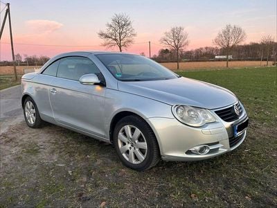Używany VW Eos 140 KM (102 kW) 2007 Srebrny Kabriolet