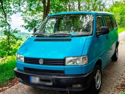 Gebraucht VW T4 77 PS (56 kW) 1993 Blau Van