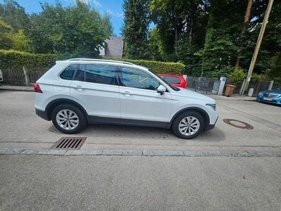 Gebraucht VW Tiguan Life 150 PS (110 kW) 2022 Weiß SUV
