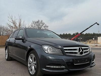 Gebraucht Mercedes C220 170 PS (125 kW) 2014 Grau Kombi