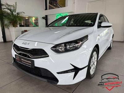 Usado Kia Ceed 160 HP (117 kW) 2023 Branco Citadino