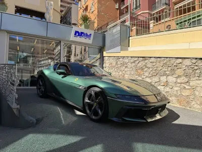 Gebraucht Ferrari 12 Cilindri 830 PS (610 kW) 2025 Grün
