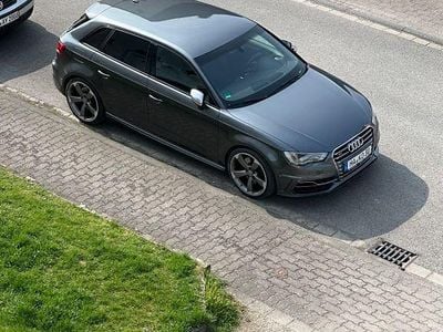 Gebraucht Audi S3 Sport 300 PS (220 kW) 2015 Grau Limousine