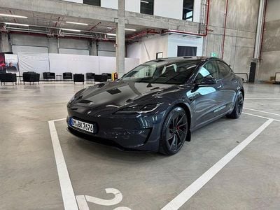 Begagnad Tesla Model 3 Performance 338 kW (460 HK) 2025 Grå Sedan