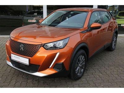 Gebraucht Peugeot e-2008 Active 100 kW (136 PS) 2021 Lackierung orange fusion/typ a SUV