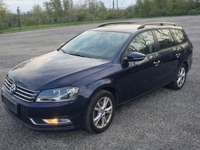 Usata VW Passat 140 CV (102 kW) 2011 Blu Station wagon