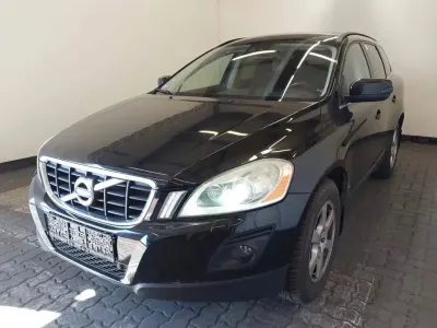 Gebraucht Volvo XC60 175 PS (128 kW) 2010 Schwarz SUV