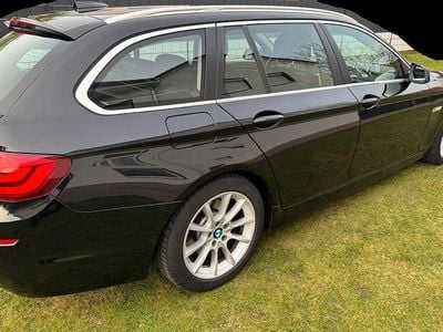 Usata BMW 520 184 CV (135 kW) 2012 Nero Station wagon