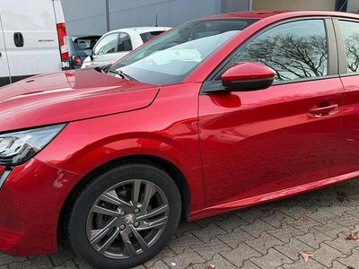 Gebraucht Peugeot 208 Active 101 PS (74 kW) 2021 Rot Kleinwagen
