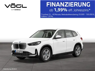 Gebraucht BMW iX1 Performance 230 kW (313 PS) 2023 Alpinweiß uni SUV