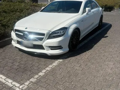Gebraucht Mercedes CLS350 AMG 306 PS (225 kW) 2011 Weiß Coupé
