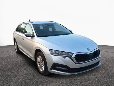 Gebraucht Skoda Octavia Ambition 150 PS (110 kW) 2022 Silber Kombi
