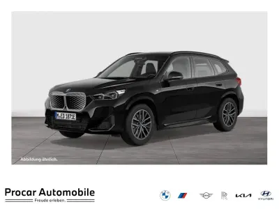 Gebraucht BMW iX1 M Sport 150 kW (204 PS) 2025 Schwarz SUV