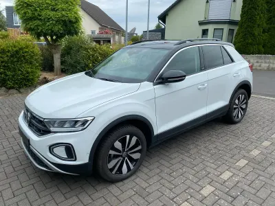 Gebraucht VW T-Roc Move 150 PS (110 kW) 2024 Weiß SUV