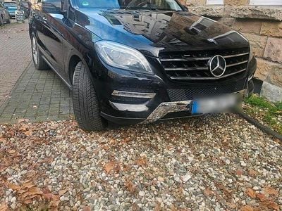 Gebraucht Mercedes ML350 Edition 1 258 PS (189 kW) 2012 Schwarz SUV