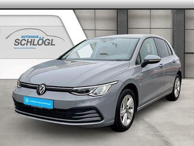 Gebraucht VW Golf VIII Life 110 PS (80 kW) 2024 Mondsteingrau Limousine