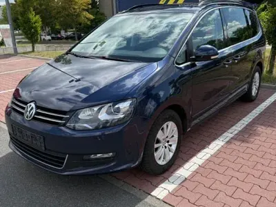 Gebraucht VW Sharan Comfortline 150 PS (110 kW) 2017 Blau Van / Kleinbus